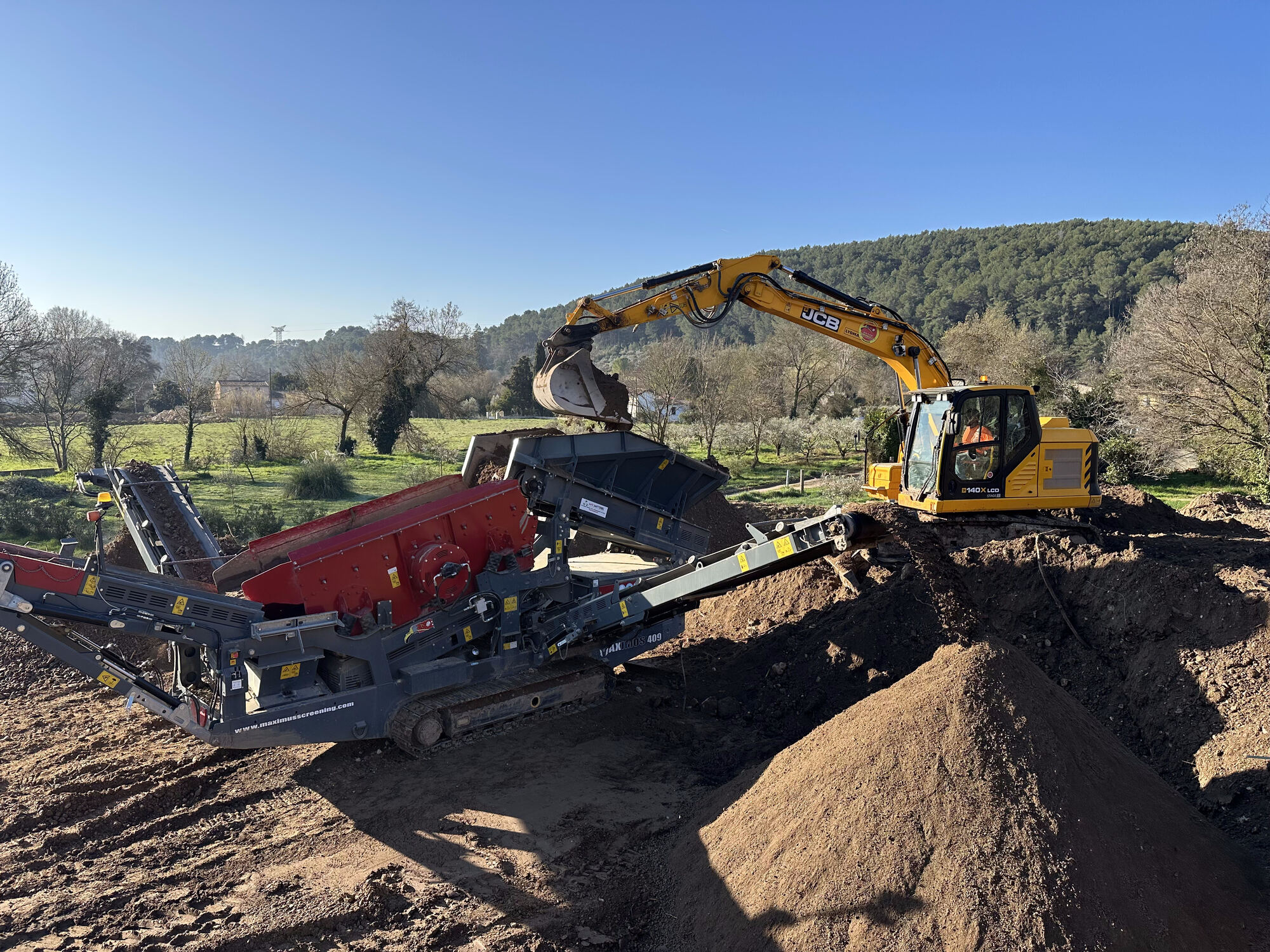 Équipement de concassage sur la plateforme de recyclage